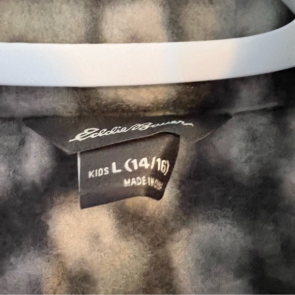 Eddie Bauer Charcoal Leopard Print Fleece Zipup - Picture 4 of 6